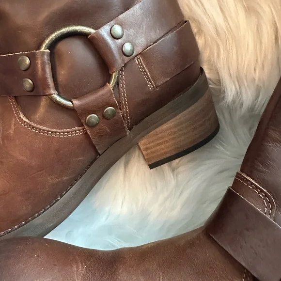 NWTS Dingo Brown Leather Buckle Heeled Harlee Motorcycle Boots Sz 9 - Picture 10 of 14